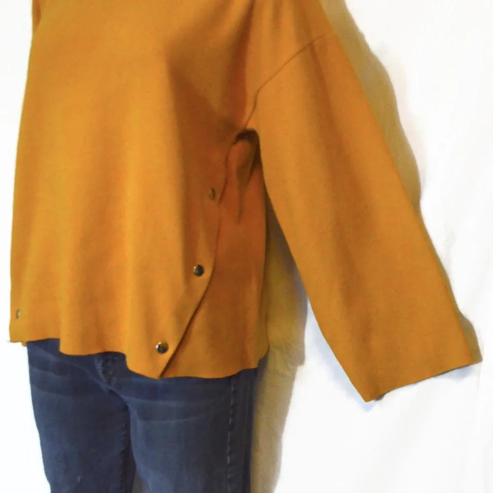 Zara Trafaluc Gold Sweater Size Medium - Picture 6 of 9